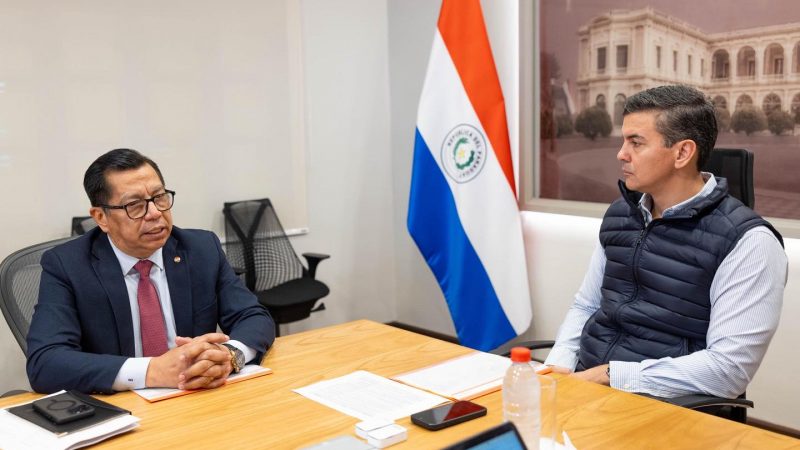 Adultos mayores se quedan sin plata y piden echar a Tadeo Rojas de Desarrollo Social