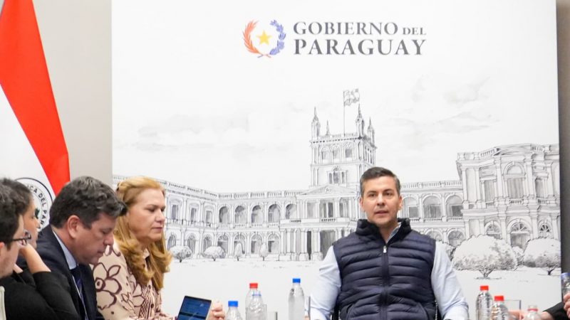 Ni su propio partido la banca: Peña presiona a ministra de Salud mientras el cartismo exige cabezas