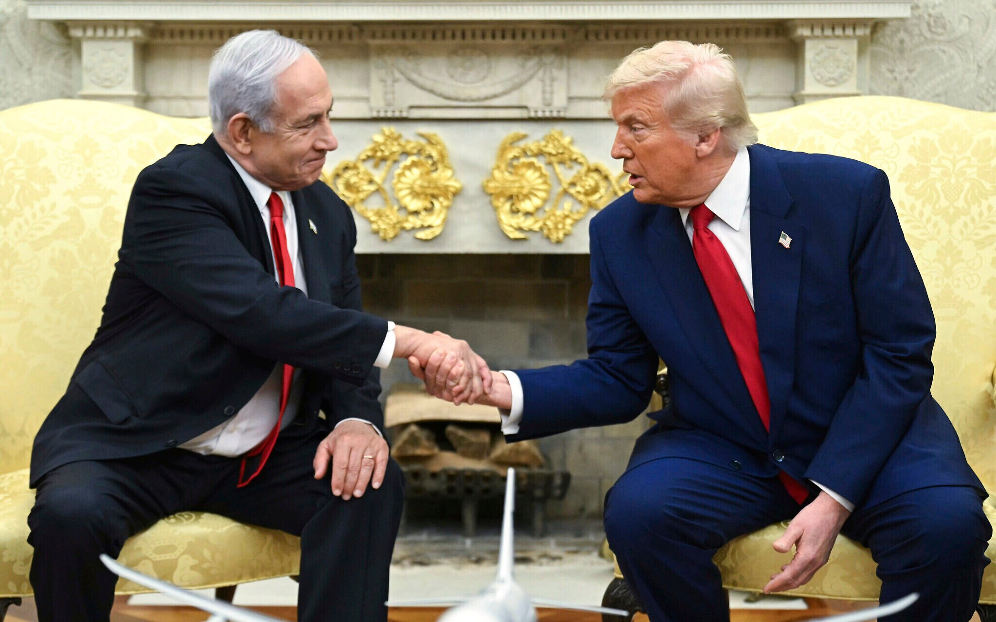 Trump aprieta a Netanyahu, pero no quiere soltar Gaza