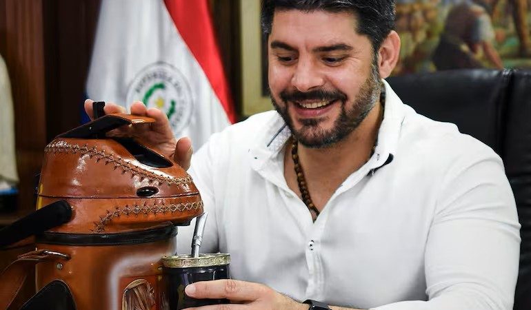 «Nenecho» bicicleteó la plata y ahora no hay ni para pagar intereses de bonos asuncenos