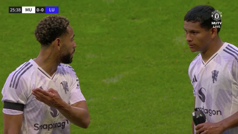 ¡Diego León con buenos números en su debut en Manchester United!