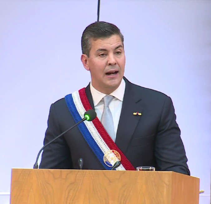 Santiago Peña pintó un paraíso ante el Congreso y parte de la oposición lo ignoró en su informe