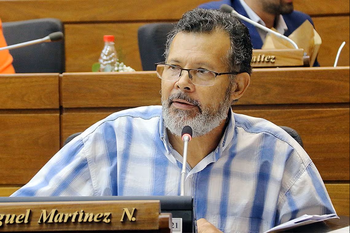 «Colorratas» al ataque: Diputado estalla contra la ANR por defender «negocio» de la Opaci