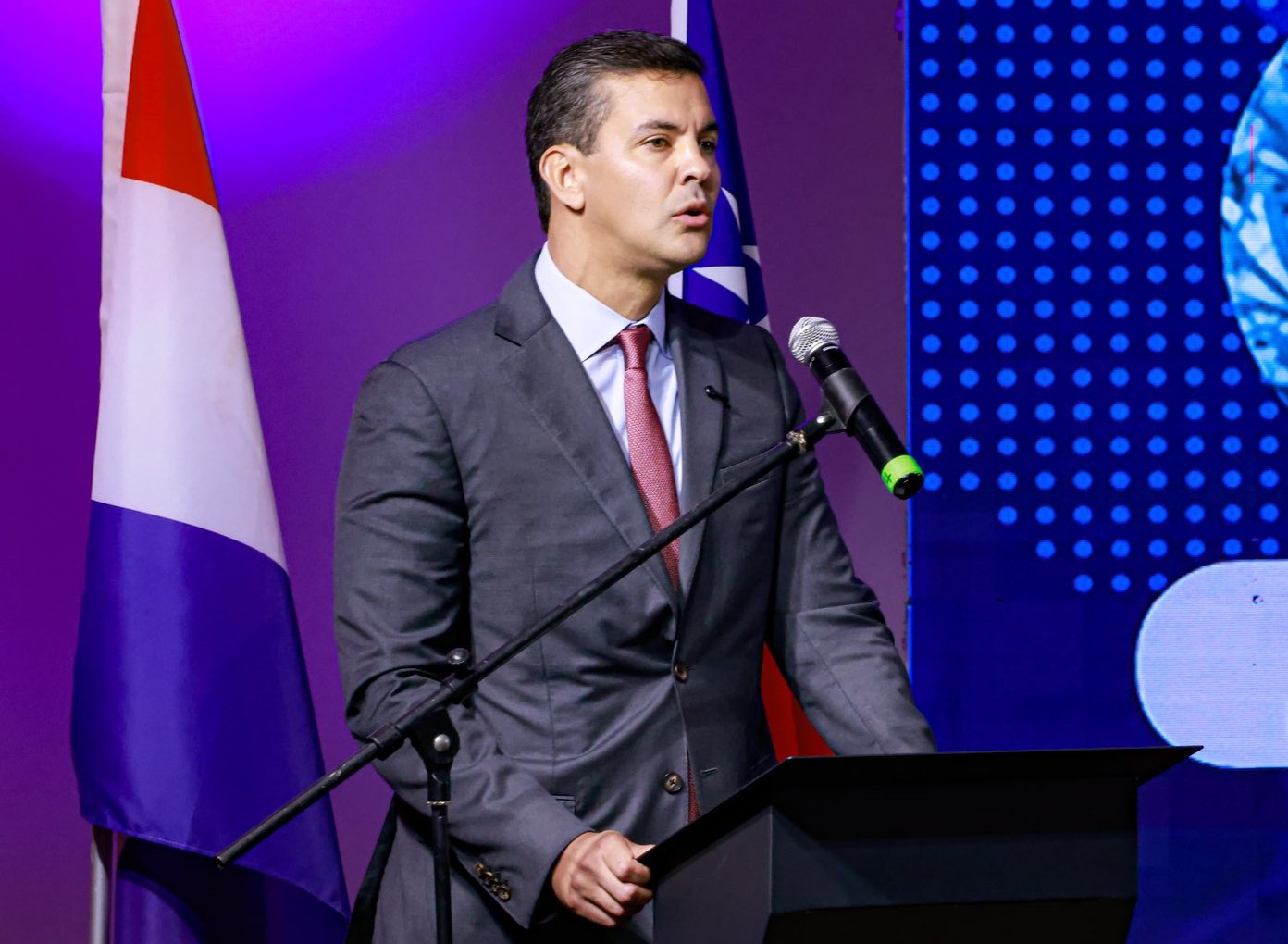 Peña admite que no controla el paro y anuncia “modo parche” con buses estatales