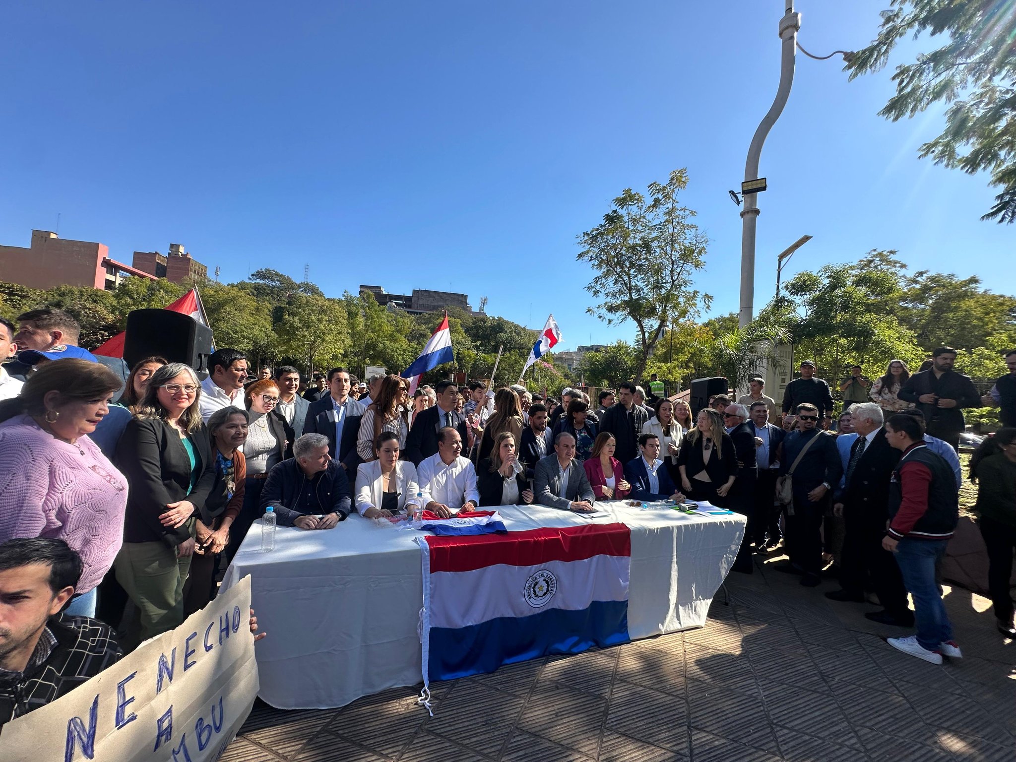Presidente del PLRA en acto de Kattya González desata internas: «Fue a título personal»