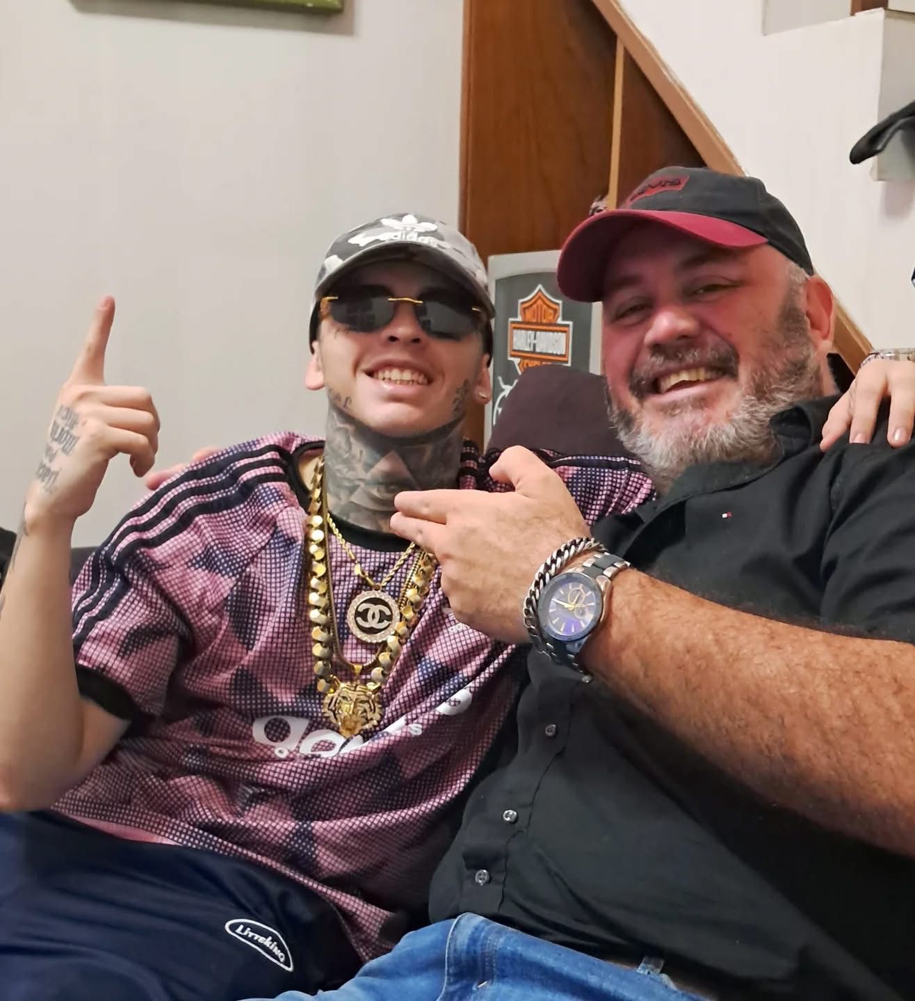 Soy de barrio”: el Arquitecto Sotomayor se muestra con El PRINCI de La Cha y desata reacciones