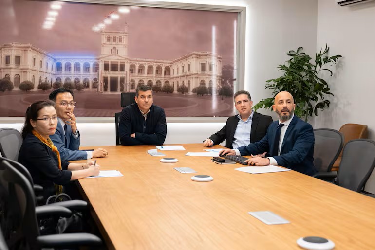 Obra millonaria de ciudad digital termina en manos del suegro del cuñado de Peña: licitación en familia