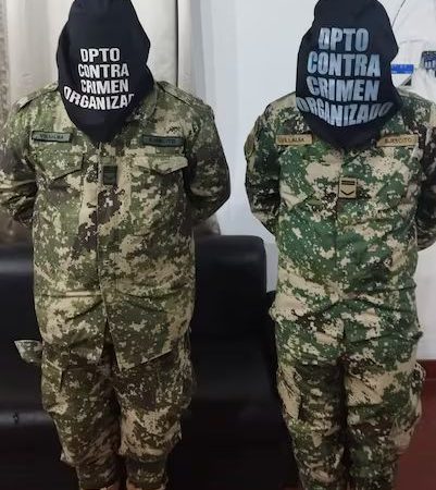 Detienen a policías y militares que estarían involucrados en la estructura de alias Macho