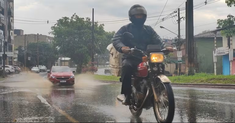 Tormentas traen baja de temperatura al país para el inicio de semana
