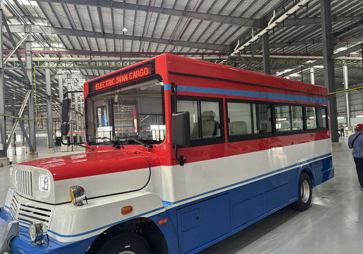 Paraguay pretende comprar 60 «e-jeeoneys», el peculiar bus fabricado en Filipinas