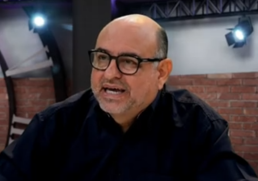 Economista afirma que «la heladera vacía sigue vigente» y expone datos que lo confirman