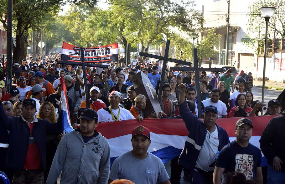 “Nos imponen una ley genérica y desgastada”: Sindicato denuncia atropello a la autonomía de Asunción
