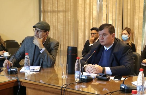 Senado va contra el abuso de telefonías: empresas están en la mira por estafas a usuarios