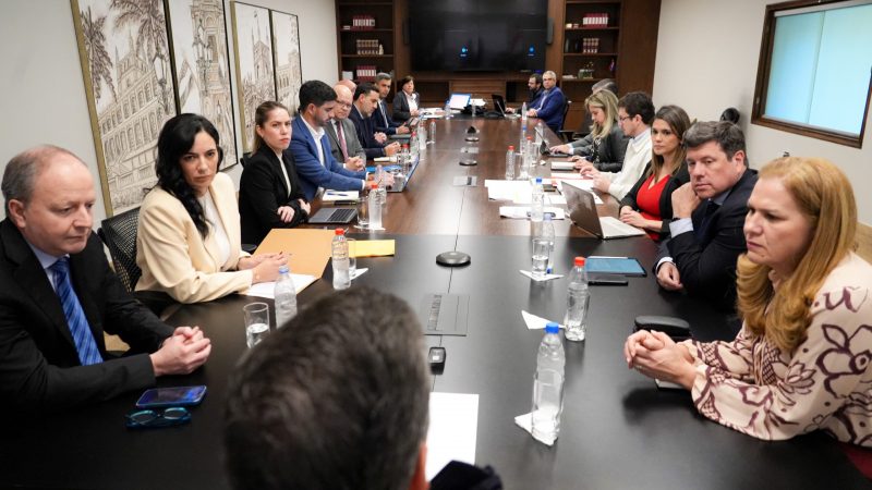 Salud prevé llegar al 100% de las UTI operativas en dos meses