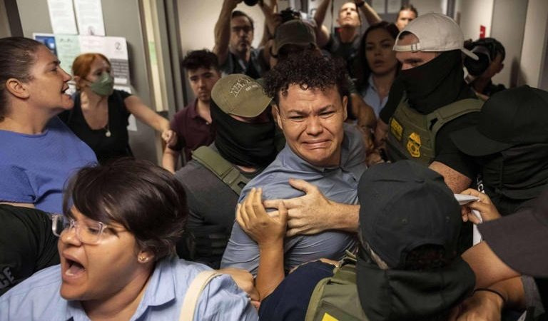 Un paraguayo es arrestado frente a Tribunal de Inmigración en Estados Unidos