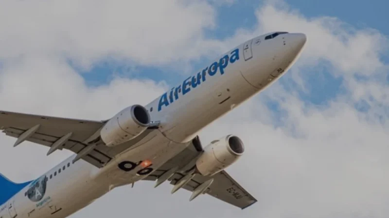 Autorizan vuelo de Air Europa que realizó dos aterrizajes de emergencia