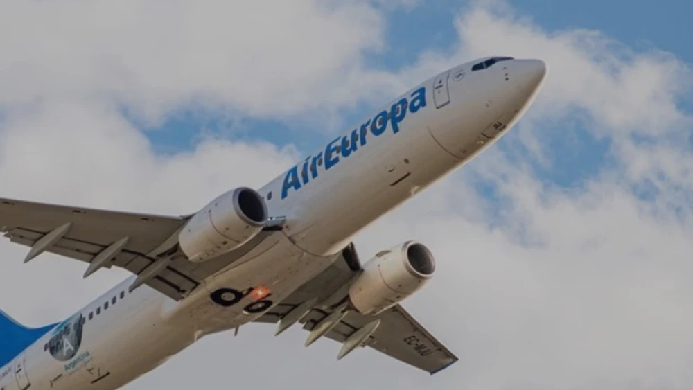 Autorizan vuelo de Air Europa que realizó dos aterrizajes de emergencia