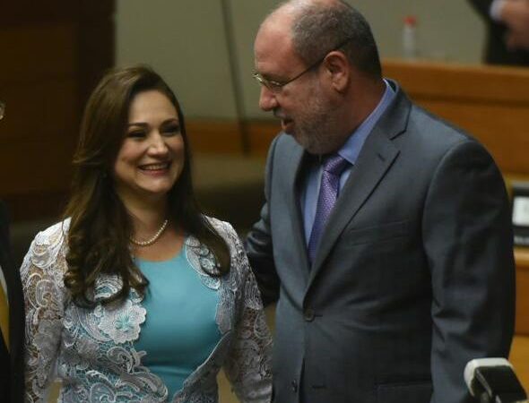 Diputada Rocío Abed niega crisis en el país porque “la gente toma latte y come cheesecake”