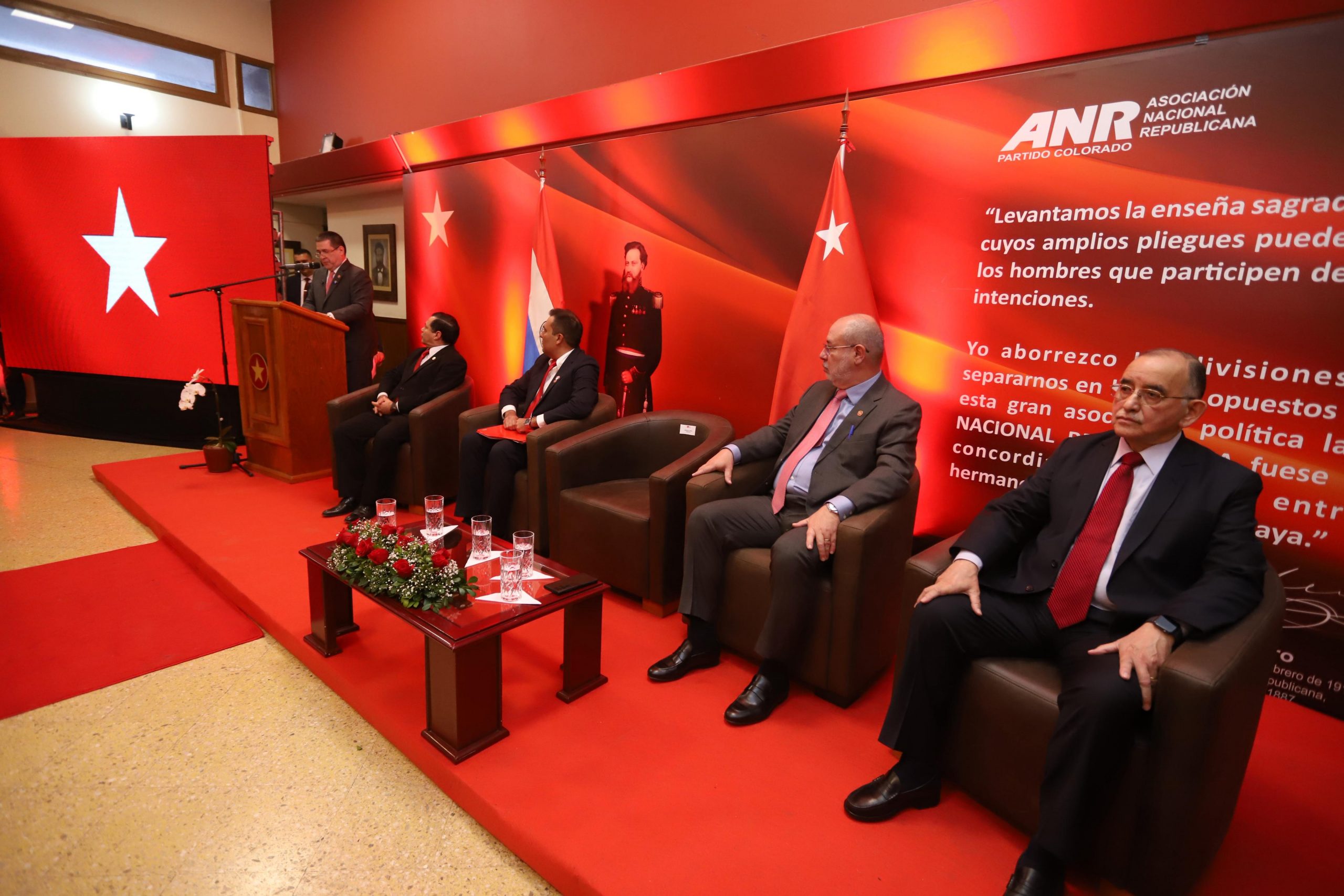 “Estamos al borde del apagón nacional”, advierten en foro energético de la ANR