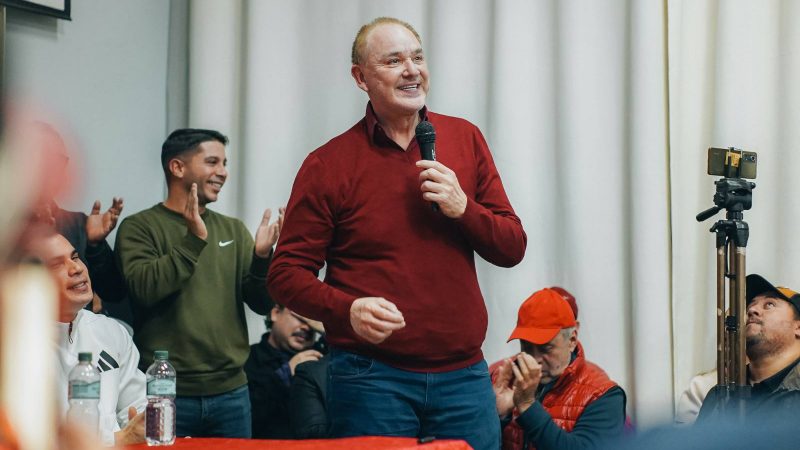 Promesa, polémica y aclaración: Vaesken justifica los 1.500 cargos para colorados en CDE