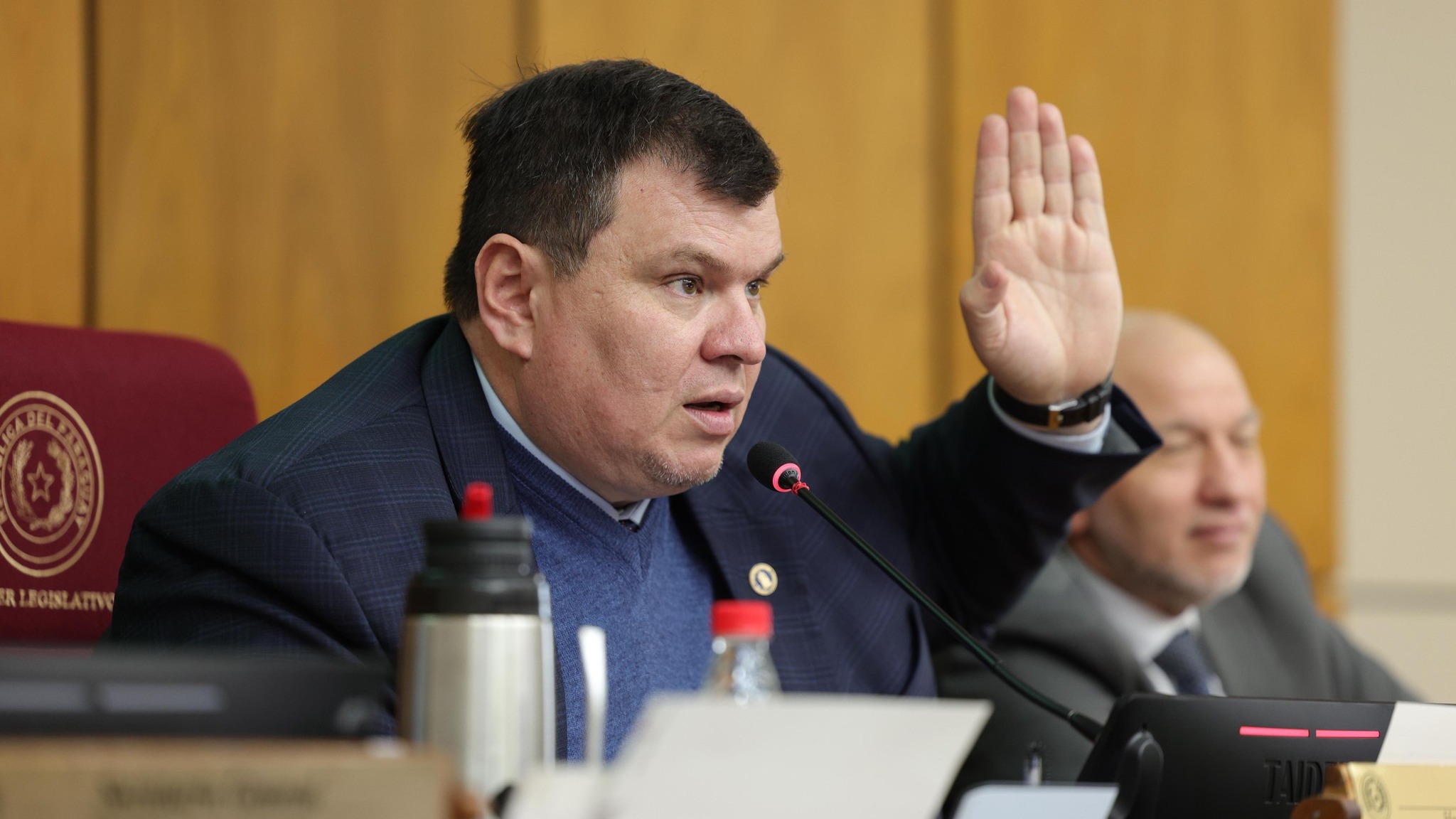 “Ponete al día con los olimpistas”: Amarilla redobla la guerra contra Coto Nogués y lo vincula con la dictadura