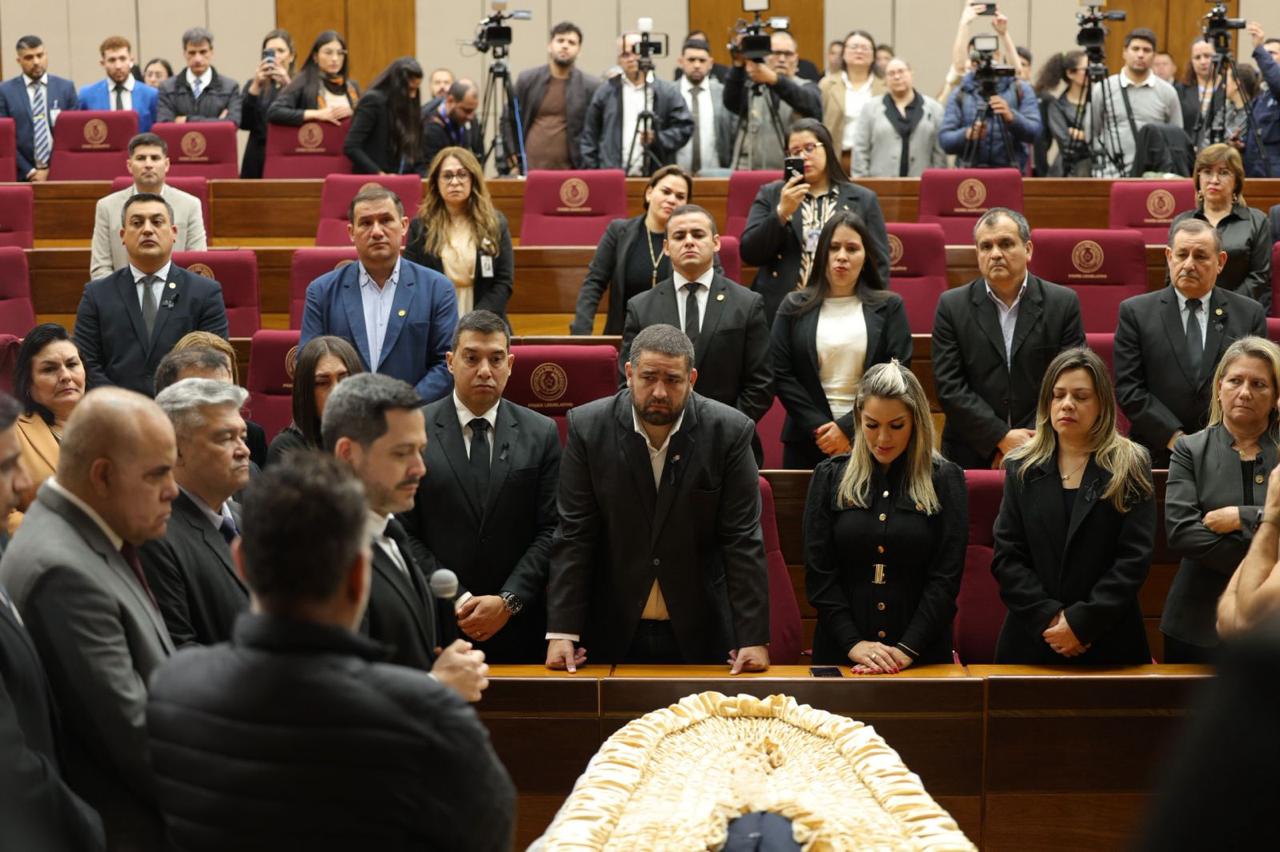 Último adiós al diputado Derlis Rodríguez en el Congreso Nacional