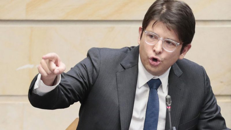 Falleció Miguel Uribe Turbay, precandidato presidencial colombiano que sufrió atentado en junio pasado