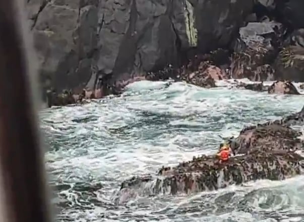 En medio de fuertes vientos, buscan a paraguayos en Chile