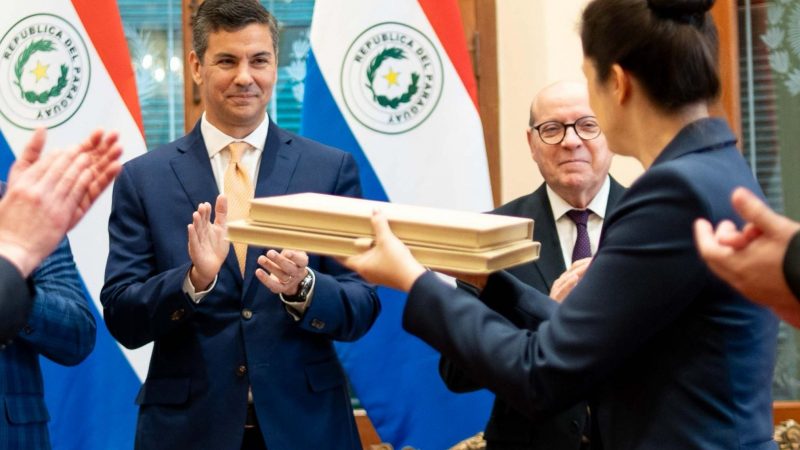 Regresan tesoros robados: Paraguay recupera documentos clave de su historia