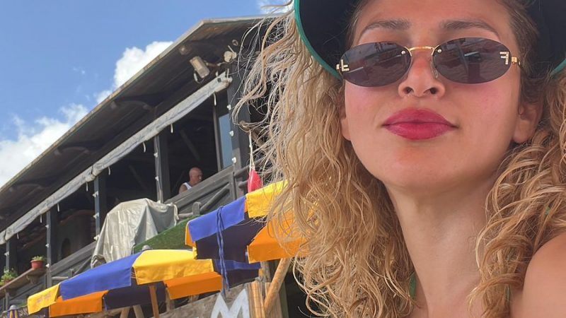 Claudia de Andrade presume a su italiano por Europa