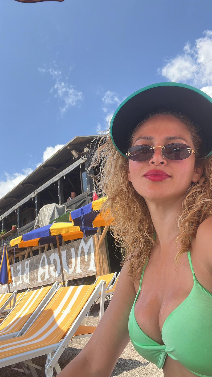 Claudia de Andrade presume a su italiano por Europa