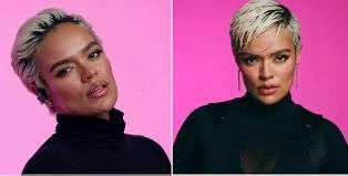 Karol G sorprende al mundo con espectacular look