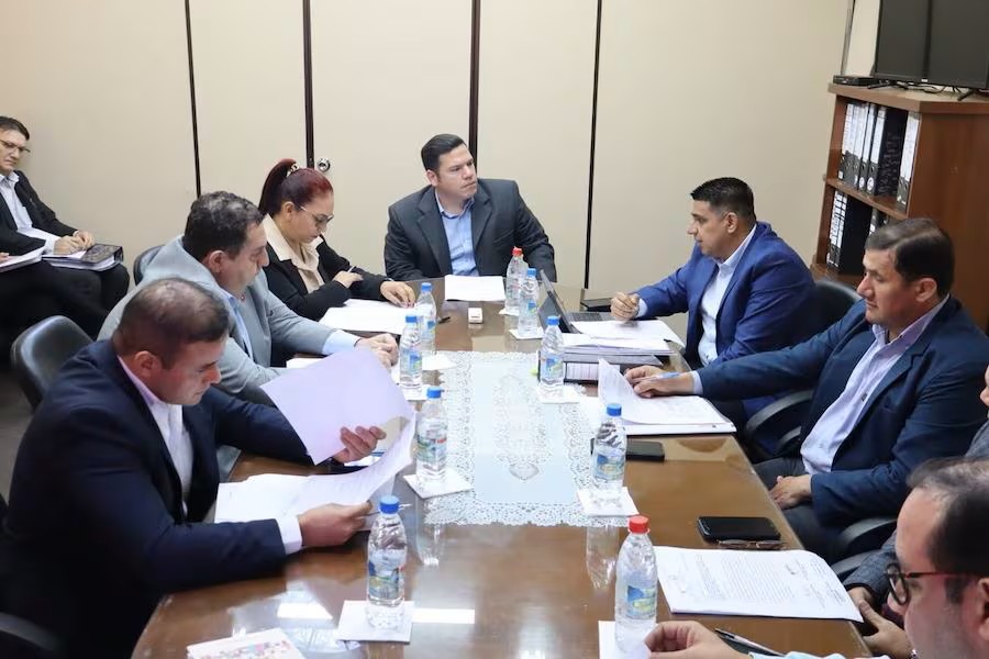 Apuntan a destitución exprés: cartismo en Diputados liquida a Prieto sin leer documentos