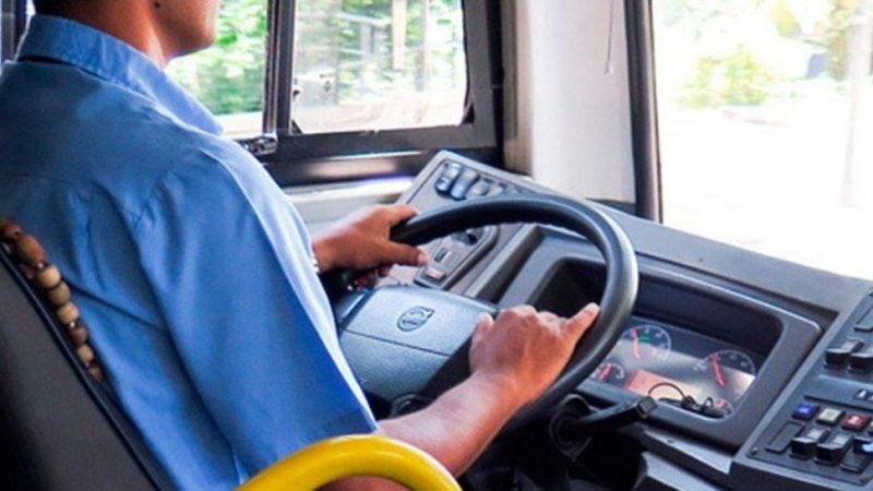 Choferes de buses se muestran abiertos a dialogar para levantar paro general