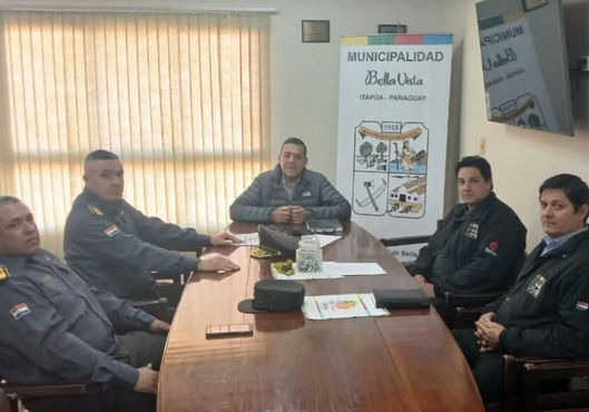 MOPC articula acciones con municipios para evitar que animales estén en la vía pública