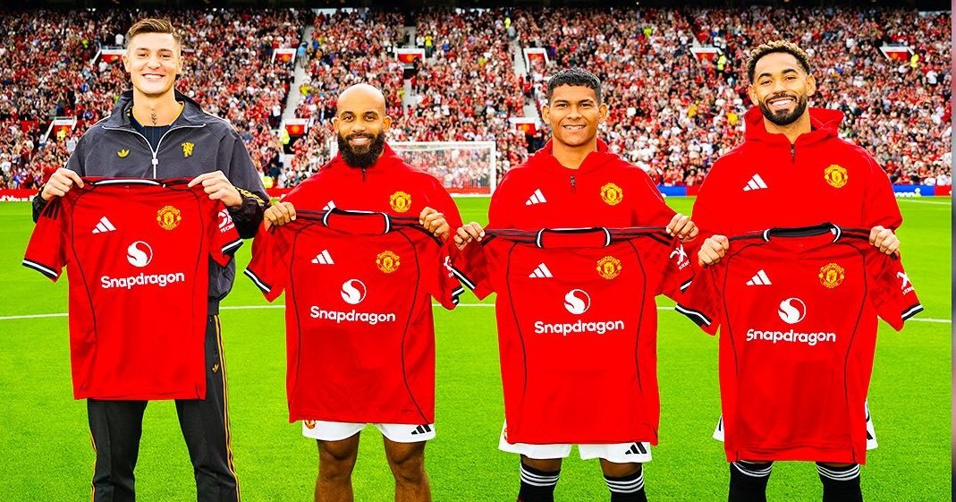 Diego León, presentado como una estrella en el «Teatro de lo sueños»