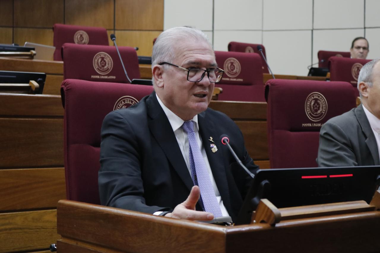 Senadora pide juicio político a Fiscal General por nepotismo: “Sinvergüenza, inmoral e incompetente”