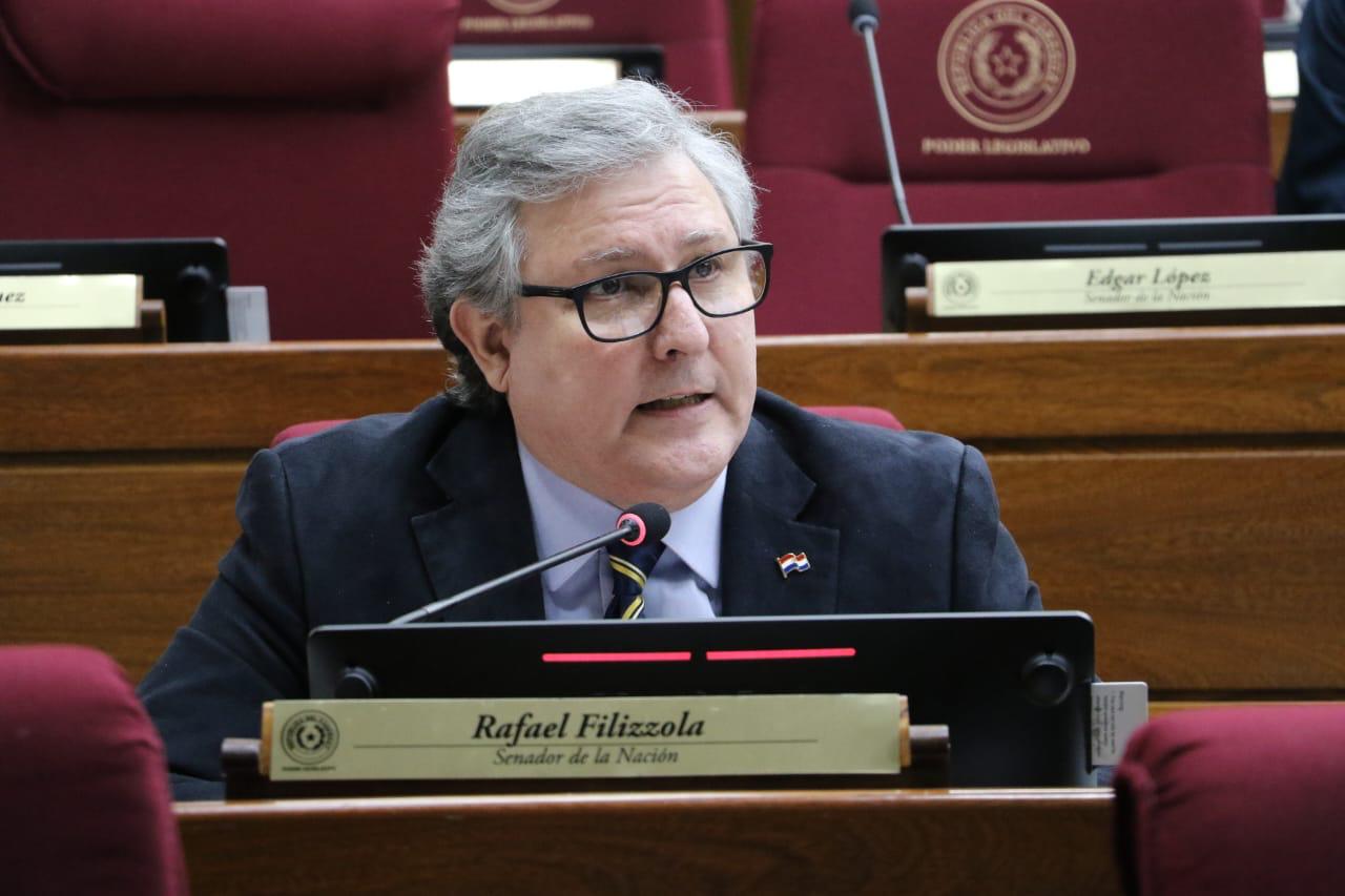 Filizzola rompe con CONARE: “No avalo acuerdos inconstitucionales con EE.UU.”