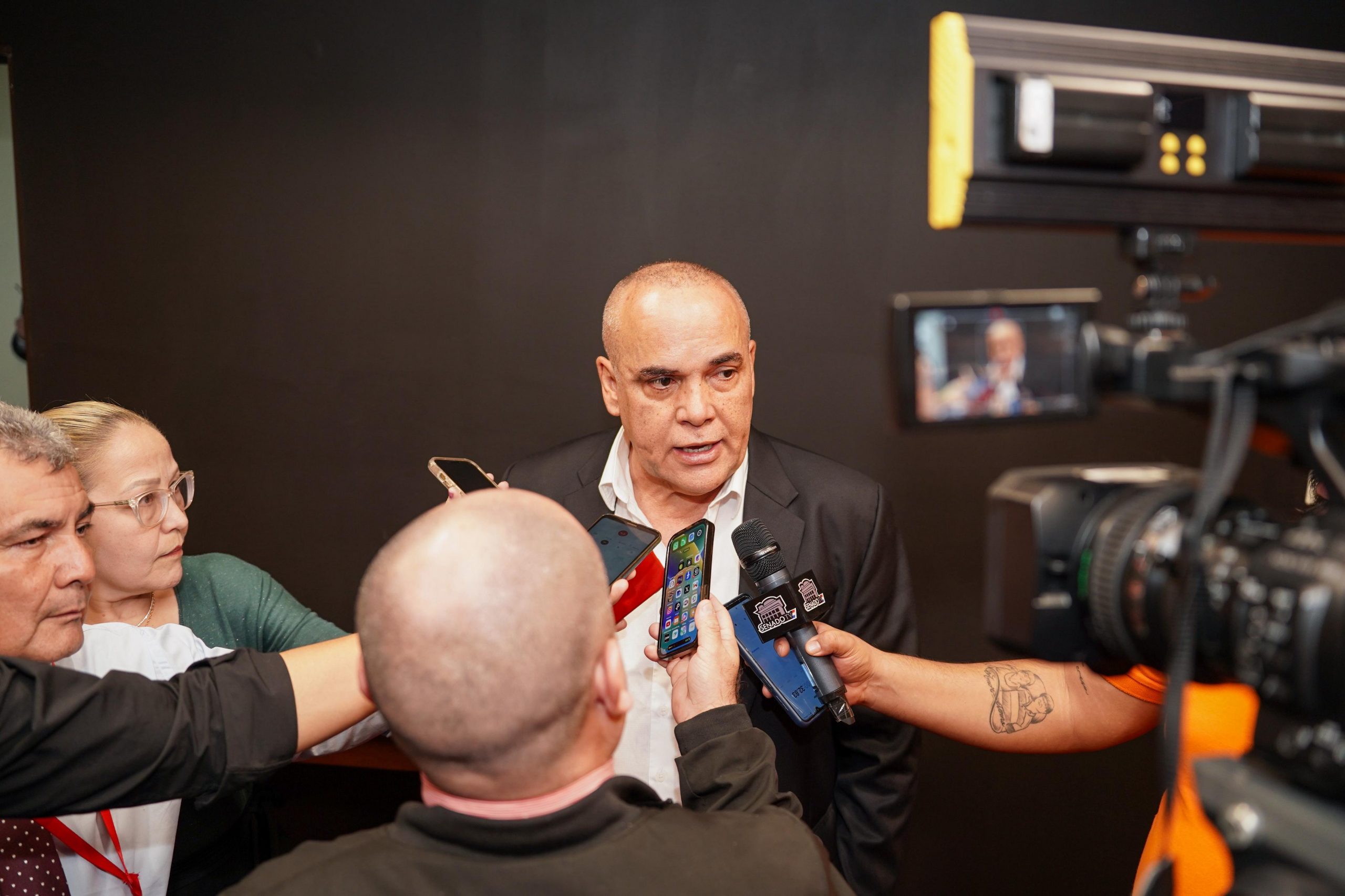 «Bachi» Núñez arremete contra “pro chinos” y defiende alianza con Taiwán