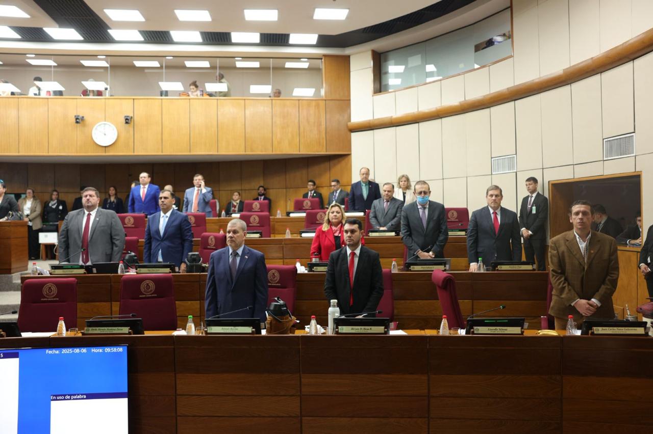 Senado se sumará a la ofensiva de EE.UU. contra Maduro: «Es un narcodictador», dijo «Bachi»