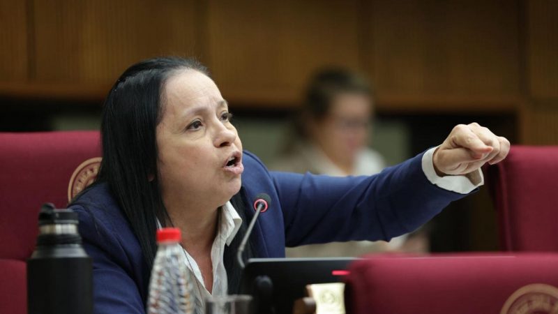 Yolanda Paredes: “Colmaron mi vaso” y denuncia persecución en el Senado por parte del cartismo