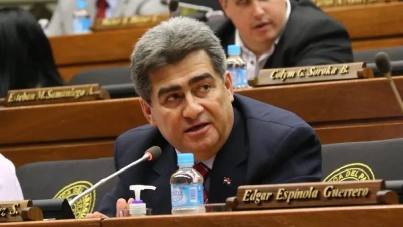 ¿Persecución o torpeza política?: Diputado González admite que el cartismo está agigantando a Prieto