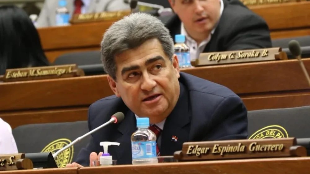 ¿Persecución o torpeza política?: Diputado González admite que el cartismo está agigantando a Prieto