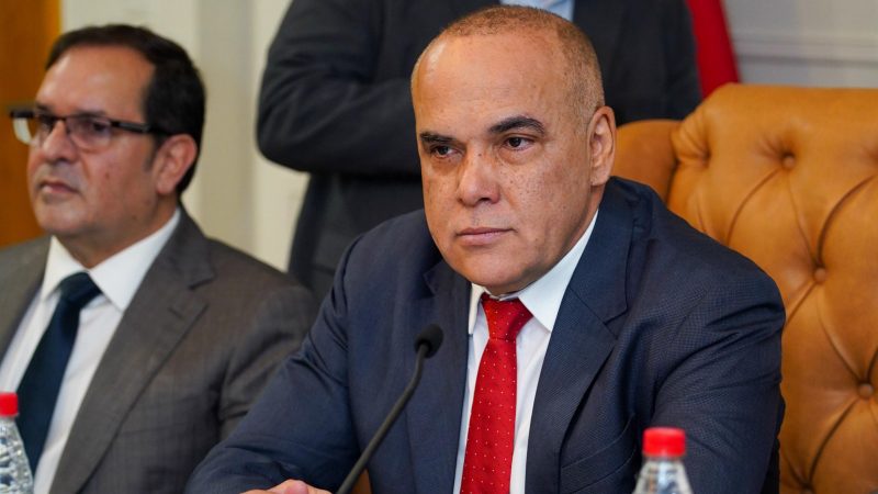 ¿Renuncia o destitución?: «Bachi» Núñez deja que «Nenecho» decida su final