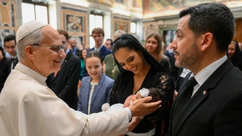 Raúl Latorre invita al papa León XIV a visitar Paraguay