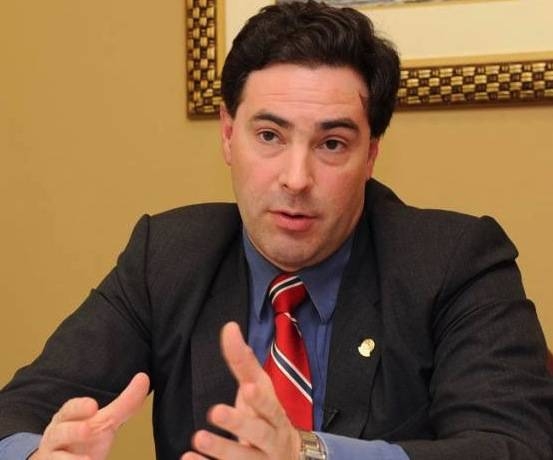 Abogado califica de «inconstitucional», el cierre temporal de una cadena de minimercados