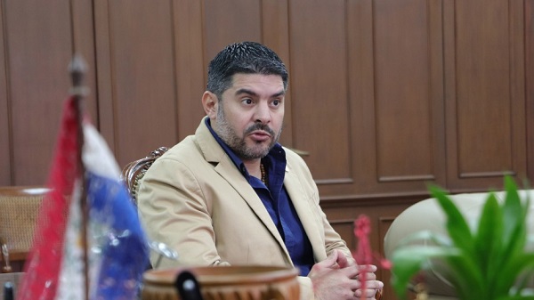 Diputado Meza abre la puerta a la destitución de «Nenecho»: “Será tratado como Prieto”