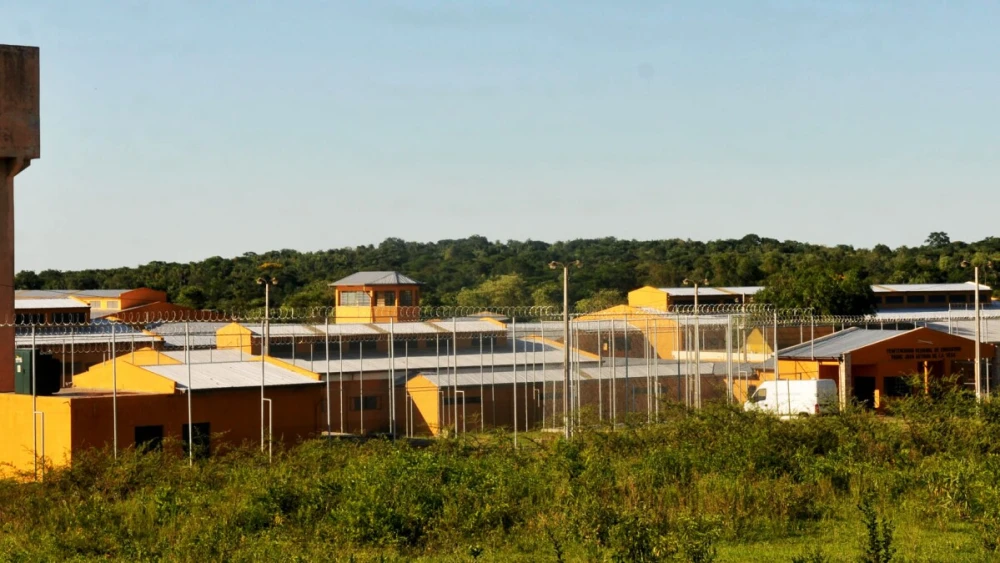 Encuentran Pabellón VIP en la cárcel de Emboscada