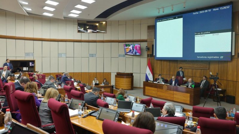 “Peaje legislativo”: denuncian cobro ilegal de parte del salario de funcionarios