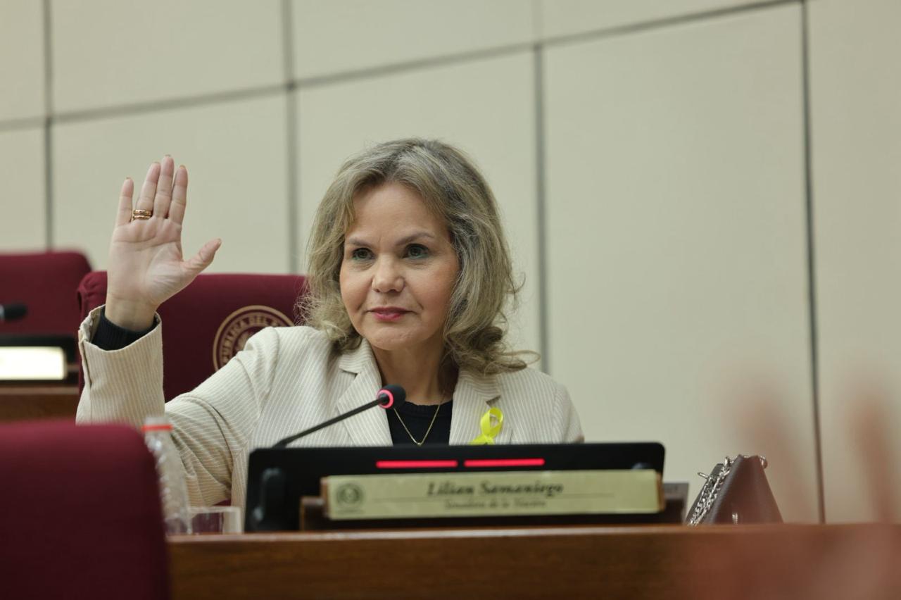 Senado investiga supuesto celo en Petropar: polémica por despidos de funcionarias